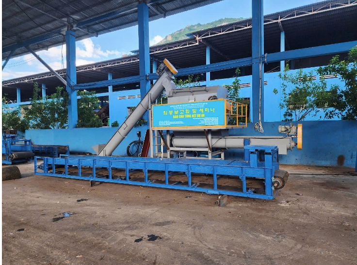 Ninh[-]Thuận:[-]Phát[-]triển[-]công[-]nghệ[-]tiền[-]xử[-]lý[-]rác[-]thải[-]phù[-]hợp[-]với[-]địa[-]phương[-]Việt[-]Nam